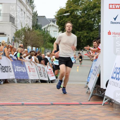 31.08.2025 - 21. Blankeneser Heldenlauf Strokosch-Dieckow http://msf.ph/oto/8686920 31.08.2025 11:59:06 Ziel 4254, 4298 meine-sportfotos.de