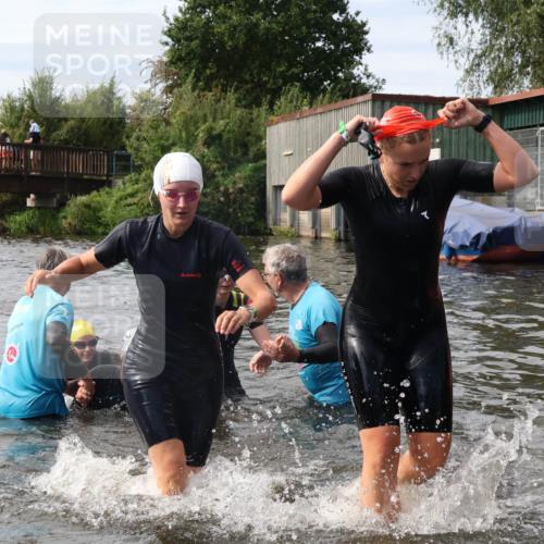 31.08.2025 - Elbe Triathlon Hamburg Luisa Fischer http://msf.ph/oto/8686923 31.08.2025 10:50:49 Schwimmen 1510, 1530, 1534, 1537, 1549, 1572, 1613 meine-sportfotos.de