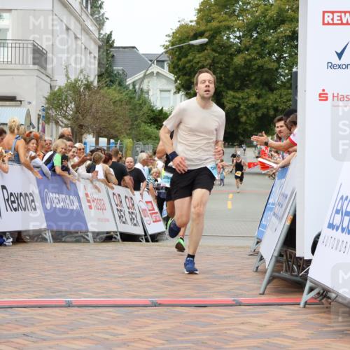 31.08.2025 - 21. Blankeneser Heldenlauf Strokosch-Dieckow http://msf.ph/oto/8686928 31.08.2025 11:59:06 Ziel 4254, 4298 meine-sportfotos.de
