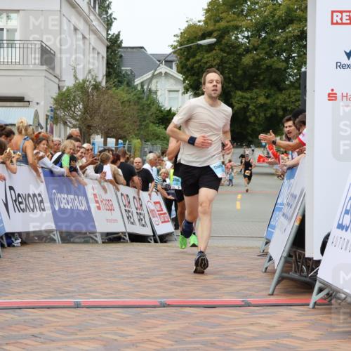 31.08.2025 - 21. Blankeneser Heldenlauf Strokosch-Dieckow http://msf.ph/oto/8686935 31.08.2025 11:59:06 Ziel 4254, 4298 meine-sportfotos.de