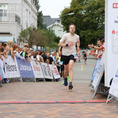 31.08.2025 - 21. Blankeneser Heldenlauf Strokosch-Dieckow http://msf.ph/oto/8686941 31.08.2025 11:59:06 Ziel 4254, 4298 meine-sportfotos.de