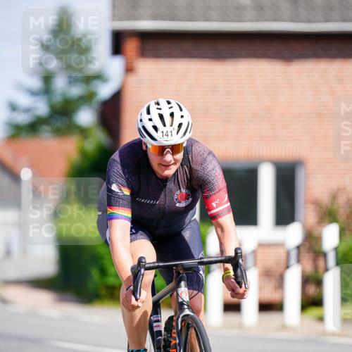 31.08.2025 - Elbe Triathlon Hamburg Michael Burmester http://msf.ph/oto/8686971 31.08.2025 14:48:18 Radfahren 141 meine-sportfotos.de