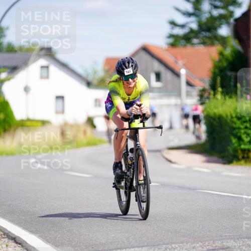 31.08.2025 - Elbe Triathlon Hamburg Michael Burmester http://msf.ph/oto/8686990 31.08.2025 14:48:25 Radfahren 144 meine-sportfotos.de