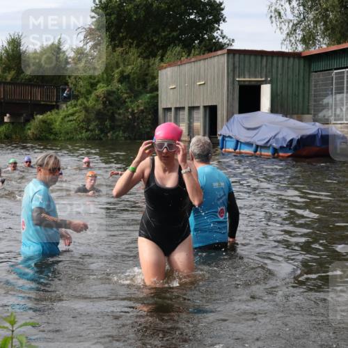 31.08.2025 - Elbe Triathlon Hamburg Luisa Fischer http://msf.ph/oto/8687006 31.08.2025 10:51:48 Schwimmen 1553, 1618 meine-sportfotos.de