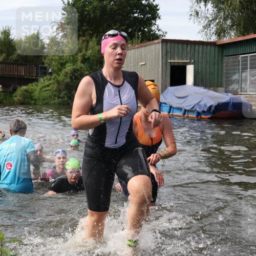 31.08.2025 - Elbe Triathlon Hamburg Luisa Fischer http://msf.ph/oto/8687031 31.08.2025 10:52:00 Schwimmen 1519, 1532, 1536, 1552, 1561, 1562, 1571, 1595, 1597 meine-sportfotos.de