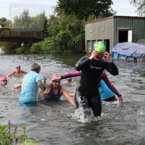 31.08.2025 - Elbe Triathlon Hamburg Luisa Fischer http://msf.ph/oto/8687036 31.08.2025 10:52:02 Schwimmen 1519, 1532, 1536, 1552, 1561, 1562, 1571, 1580, 1586, 1595, 1597 meine-sportfotos.de