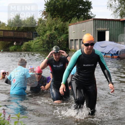 31.08.2025 - Elbe Triathlon Hamburg Luisa Fischer http://msf.ph/oto/8687050 31.08.2025 10:52:08 Schwimmen 1516, 1519, 1521, 1527, 1532, 1541, 1545, 1561, 1562, 1571, 1580, 1581, 1586 meine-sportfotos.de