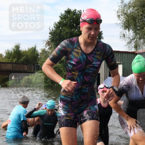 31.08.2025 - Elbe Triathlon Hamburg Luisa Fischer http://msf.ph/oto/8687062 31.08.2025 10:52:12 Schwimmen 1516, 1519, 1521, 1527, 1532, 1541, 1545, 1546, 1580, 1581, 1586 meine-sportfotos.de