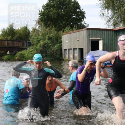 31.08.2025 - Elbe Triathlon Hamburg Luisa Fischer http://msf.ph/oto/8687063 31.08.2025 10:52:13 Schwimmen 1516, 1521, 1527, 1532, 1541, 1545, 1546, 1580, 1581, 1586 meine-sportfotos.de
