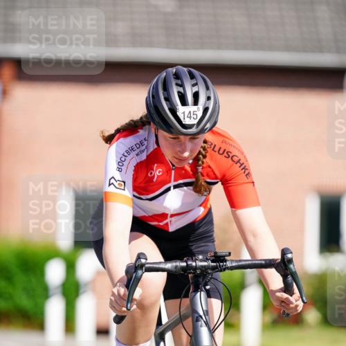 31.08.2025 - Elbe Triathlon Hamburg Michael Burmester http://msf.ph/oto/8687064 31.08.2025 14:49:28 Radfahren 145 meine-sportfotos.de