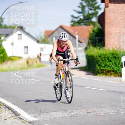 31.08.2025 - Elbe Triathlon Hamburg Michael Burmester http://msf.ph/oto/8687174 31.08.2025 14:51:05 Radfahren 131, 149 meine-sportfotos.de