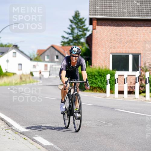 31.08.2025 - Elbe Triathlon Hamburg Michael Burmester http://msf.ph/oto/8687203 31.08.2025 14:51:16 Radfahren 146 meine-sportfotos.de