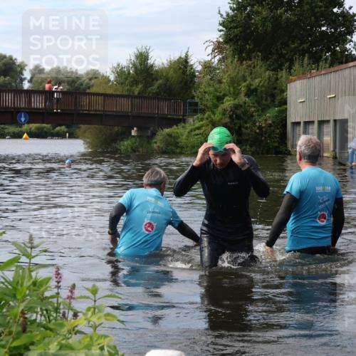 31.08.2025 - Elbe Triathlon Hamburg Luisa Fischer http://msf.ph/oto/8687322 31.08.2025 10:56:10 Schwimmen 1522, 1606 meine-sportfotos.de