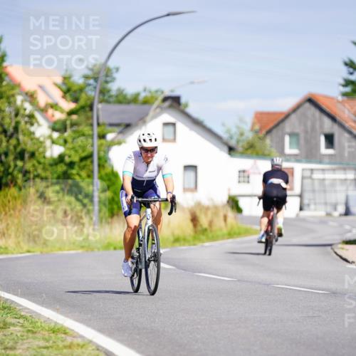 31.08.2025 - Elbe Triathlon Hamburg Michael Burmester http://msf.ph/oto/8687349 31.08.2025 14:54:04 Radfahren  meine-sportfotos.de