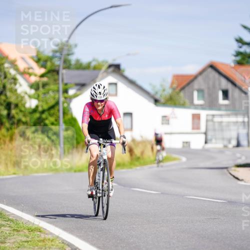 31.08.2025 - Elbe Triathlon Hamburg Michael Burmester http://msf.ph/oto/8687377 31.08.2025 14:54:46 Radfahren  meine-sportfotos.de