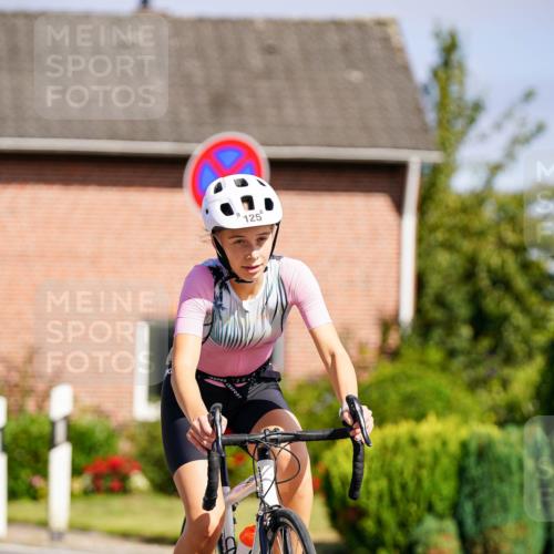 31.08.2025 - Elbe Triathlon Hamburg Michael Burmester http://msf.ph/oto/8687387 31.08.2025 14:54:55 Radfahren  meine-sportfotos.de