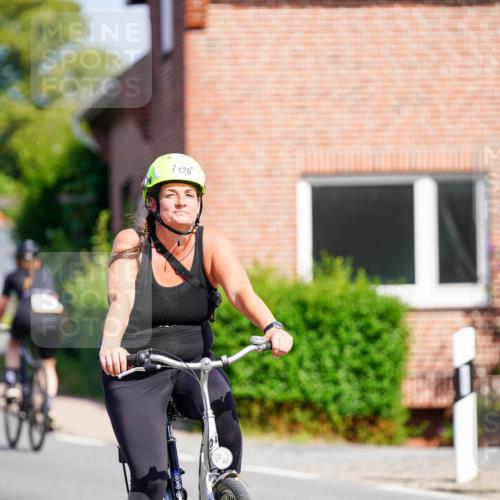 31.08.2025 - Elbe Triathlon Hamburg Michael Burmester http://msf.ph/oto/8687403 31.08.2025 14:56:23 Radfahren 126 meine-sportfotos.de
