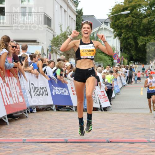 31.08.2025 - 21. Blankeneser Heldenlauf Strokosch-Dieckow http://msf.ph/oto/8687456 31.08.2025 11:58:10 Ziel 5477, 4192 meine-sportfotos.de