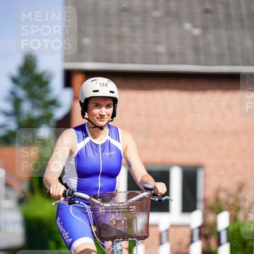 31.08.2025 - Elbe Triathlon Hamburg Michael Burmester http://msf.ph/oto/8687465 31.08.2025 14:59:57 Radfahren  meine-sportfotos.de