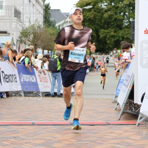 31.08.2025 - 21. Blankeneser Heldenlauf Strokosch-Dieckow http://msf.ph/oto/8687483 31.08.2025 11:58:05 Ziel 4192, 4429 meine-sportfotos.de