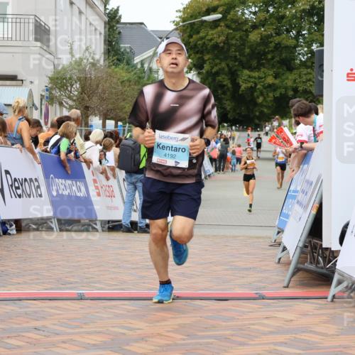 31.08.2025 - 21. Blankeneser Heldenlauf Strokosch-Dieckow http://msf.ph/oto/8687489 31.08.2025 11:58:05 Ziel 4192, 4429 meine-sportfotos.de