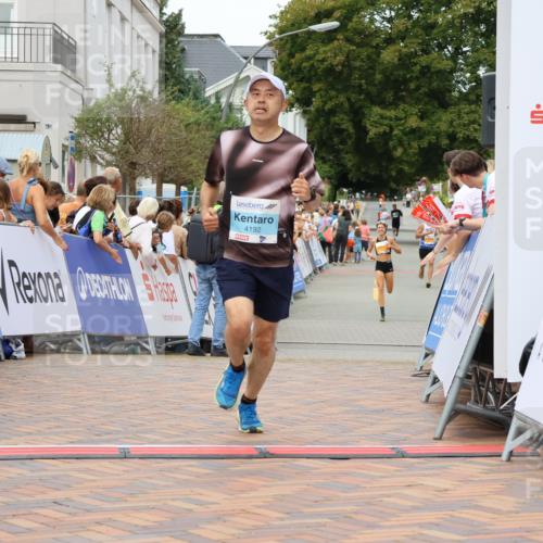 31.08.2025 - 21. Blankeneser Heldenlauf Strokosch-Dieckow http://msf.ph/oto/8687508 31.08.2025 11:58:04 Ziel 4192, 4429 meine-sportfotos.de