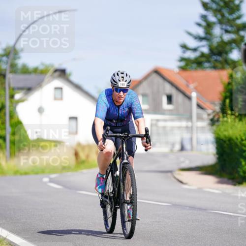 31.08.2025 - Elbe Triathlon Hamburg Michael Burmester http://msf.ph/oto/8687514 31.08.2025 15:02:04 Radfahren  meine-sportfotos.de