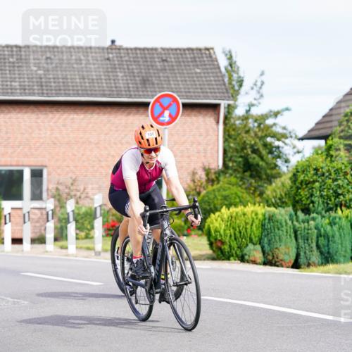 31.08.2025 - Elbe Triathlon Hamburg Michael Burmester http://msf.ph/oto/8687554 31.08.2025 15:06:28 Radfahren  meine-sportfotos.de