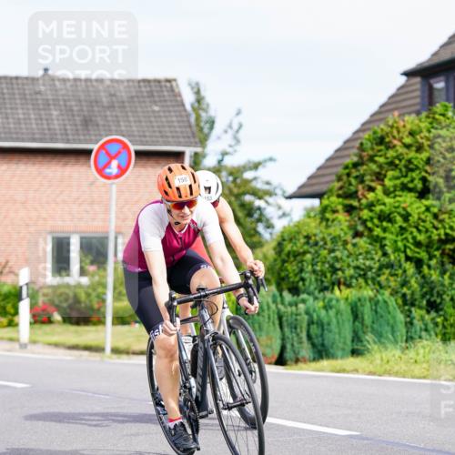 31.08.2025 - Elbe Triathlon Hamburg Michael Burmester http://msf.ph/oto/8687556 31.08.2025 15:06:28 Radfahren  meine-sportfotos.de