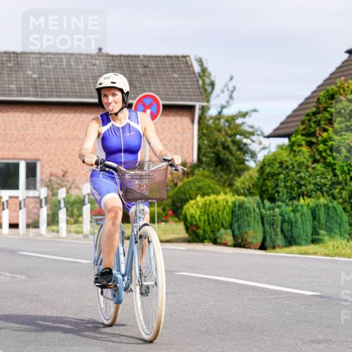 31.08.2025 - Elbe Triathlon Hamburg Michael Burmester http://msf.ph/oto/8687557 31.08.2025 15:06:35 Radfahren  meine-sportfotos.de