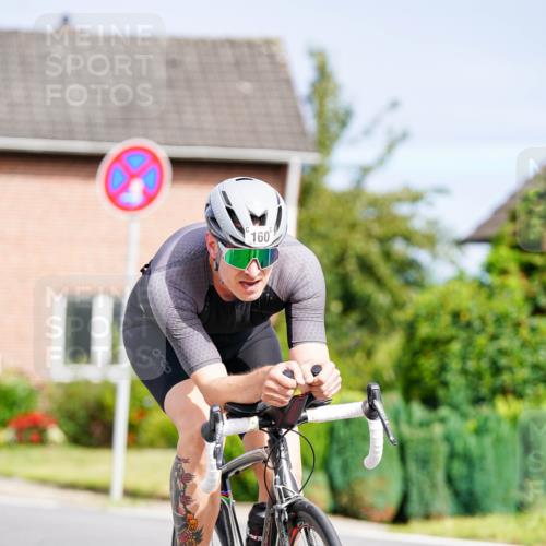31.08.2025 - Elbe Triathlon Hamburg Michael Burmester http://msf.ph/oto/8687569 31.08.2025 15:07:39 Radfahren  meine-sportfotos.de