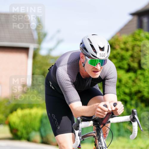 31.08.2025 - Elbe Triathlon Hamburg Michael Burmester http://msf.ph/oto/8687570 31.08.2025 15:07:39 Radfahren  meine-sportfotos.de