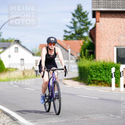 31.08.2025 - Elbe Triathlon Hamburg Michael Burmester http://msf.ph/oto/8687573 31.08.2025 15:07:54 Radfahren  meine-sportfotos.de