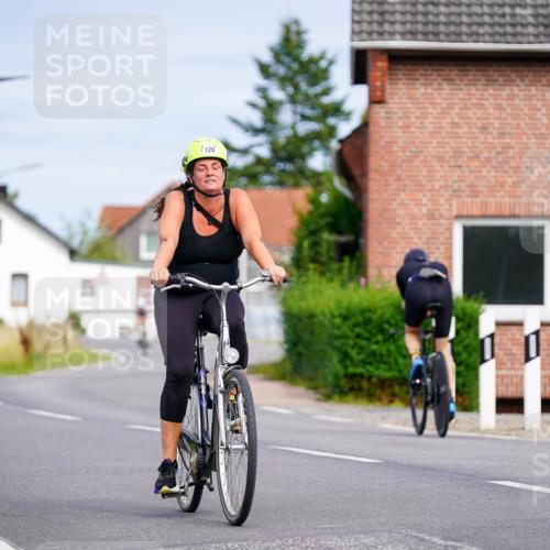 31.08.2025 - Elbe Triathlon Hamburg Michael Burmester http://msf.ph/oto/8687583 31.08.2025 15:09:01 Radfahren  meine-sportfotos.de