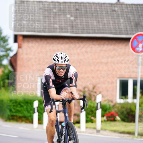 31.08.2025 - Elbe Triathlon Hamburg Michael Burmester http://msf.ph/oto/8687593 31.08.2025 15:09:10 Radfahren  meine-sportfotos.de