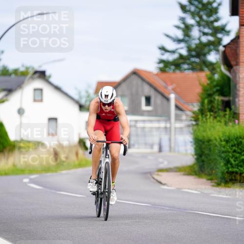 31.08.2025 - Elbe Triathlon Hamburg Michael Burmester http://msf.ph/oto/8687604 31.08.2025 15:10:13 Radfahren  meine-sportfotos.de