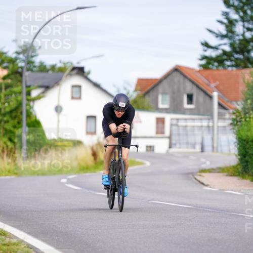 31.08.2025 - Elbe Triathlon Hamburg Michael Burmester http://msf.ph/oto/8687609 31.08.2025 15:10:59 Radfahren  meine-sportfotos.de