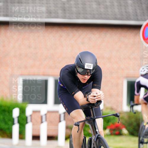 31.08.2025 - Elbe Triathlon Hamburg Michael Burmester http://msf.ph/oto/8687612 31.08.2025 15:11:01 Radfahren  meine-sportfotos.de