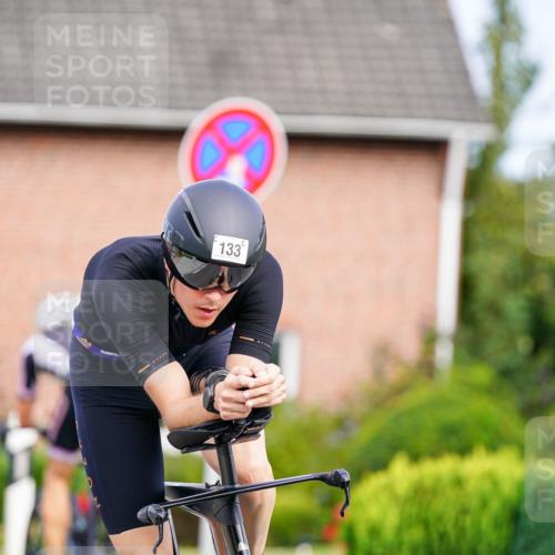 31.08.2025 - Elbe Triathlon Hamburg Michael Burmester http://msf.ph/oto/8687613 31.08.2025 15:11:01 Radfahren  meine-sportfotos.de