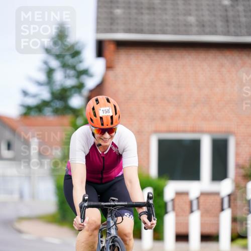 31.08.2025 - Elbe Triathlon Hamburg Michael Burmester http://msf.ph/oto/8687618 31.08.2025 15:11:36 Radfahren  meine-sportfotos.de