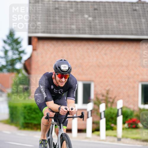 31.08.2025 - Elbe Triathlon Hamburg Michael Burmester http://msf.ph/oto/8687630 31.08.2025 15:11:58 Radfahren  meine-sportfotos.de
