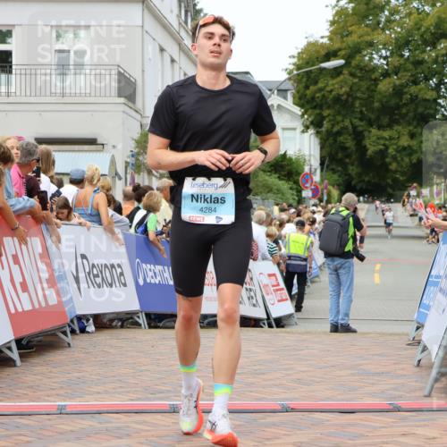 31.08.2025 - 21. Blankeneser Heldenlauf Strokosch-Dieckow http://msf.ph/oto/8687631 31.08.2025 11:57:41 Ziel 4284 meine-sportfotos.de