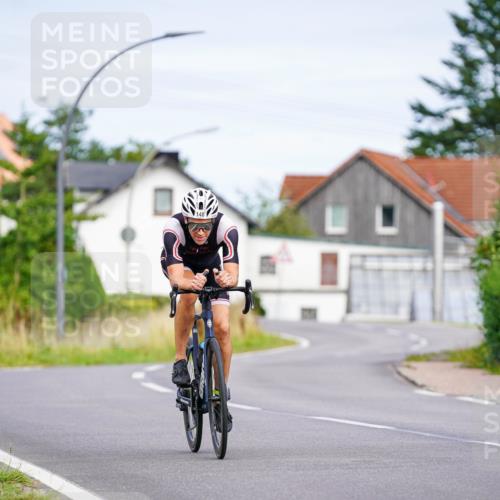 31.08.2025 - Elbe Triathlon Hamburg Michael Burmester http://msf.ph/oto/8687634 31.08.2025 15:13:14 Radfahren  meine-sportfotos.de