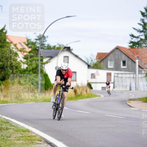 31.08.2025 - Elbe Triathlon Hamburg Michael Burmester http://msf.ph/oto/8687655 31.08.2025 15:15:35 Radfahren  meine-sportfotos.de