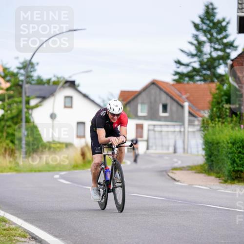 31.08.2025 - Elbe Triathlon Hamburg Michael Burmester http://msf.ph/oto/8687656 31.08.2025 15:15:35 Radfahren  meine-sportfotos.de