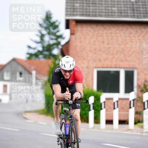 31.08.2025 - Elbe Triathlon Hamburg Michael Burmester http://msf.ph/oto/8687657 31.08.2025 15:15:36 Radfahren  meine-sportfotos.de