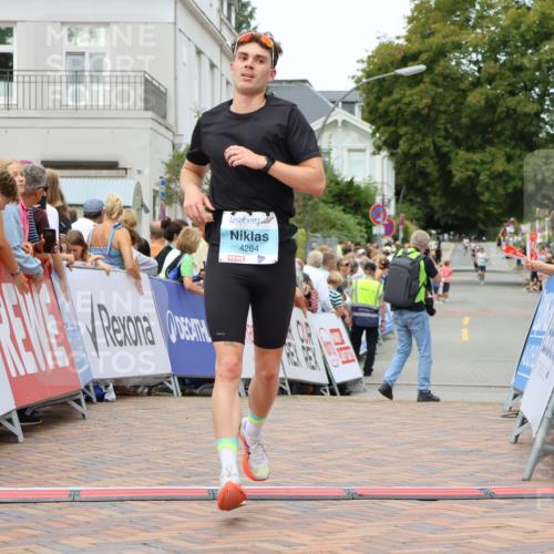 31.08.2025 - 21. Blankeneser Heldenlauf Strokosch-Dieckow http://msf.ph/oto/8687658 31.08.2025 11:57:41 Ziel 4284 meine-sportfotos.de