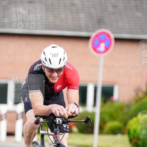 31.08.2025 - Elbe Triathlon Hamburg Michael Burmester http://msf.ph/oto/8687661 31.08.2025 15:15:37 Radfahren  meine-sportfotos.de