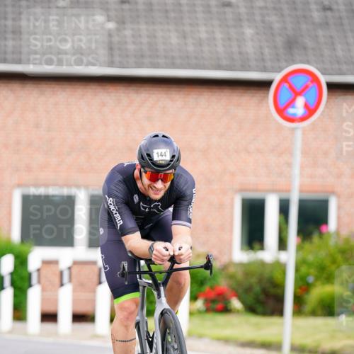 31.08.2025 - Elbe Triathlon Hamburg Michael Burmester http://msf.ph/oto/8687665 31.08.2025 15:15:43 Radfahren  meine-sportfotos.de