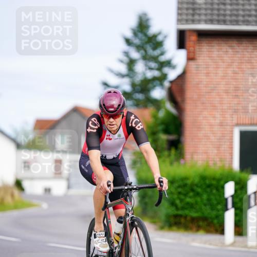 31.08.2025 - Elbe Triathlon Hamburg Michael Burmester http://msf.ph/oto/8687676 31.08.2025 15:16:59 Radfahren  meine-sportfotos.de
